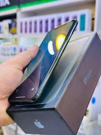 آيفون ١١ برو ماكس • ما مفتوح • بطارية ٧٤