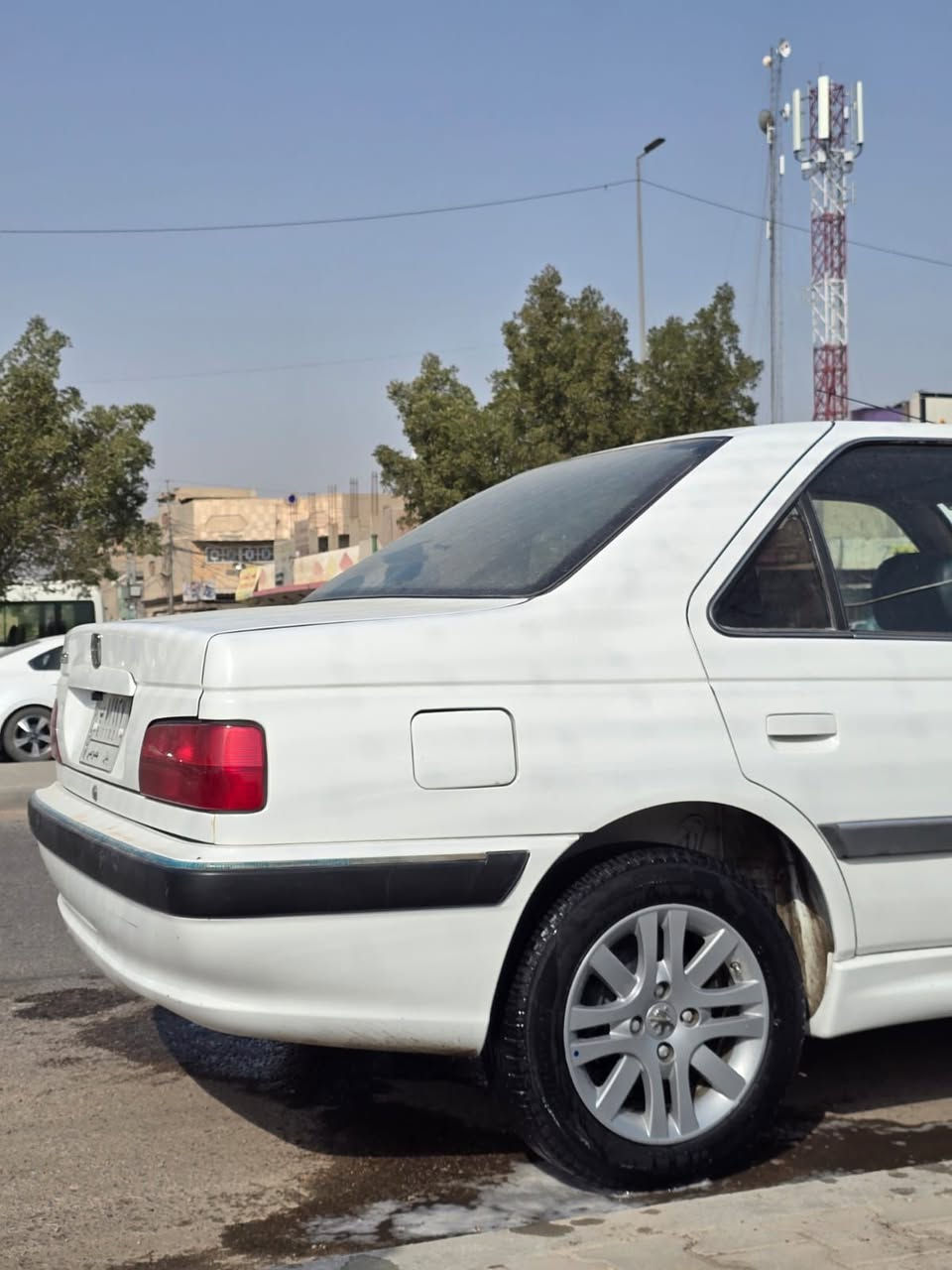 سلام عليكم 
بيجو بارص 2021
سيارة جاهزة كير مكينه حداديه تخم تاير تبريد ثلج
ستقطاع مباشر السيارة سنه ونص وتصير حرة 
وكاله ثاني يوم 
بيه طخات بس بارد بلا
 صبغ 
سعره 62 وبي مجاال 
مكانه نجف 
***********
