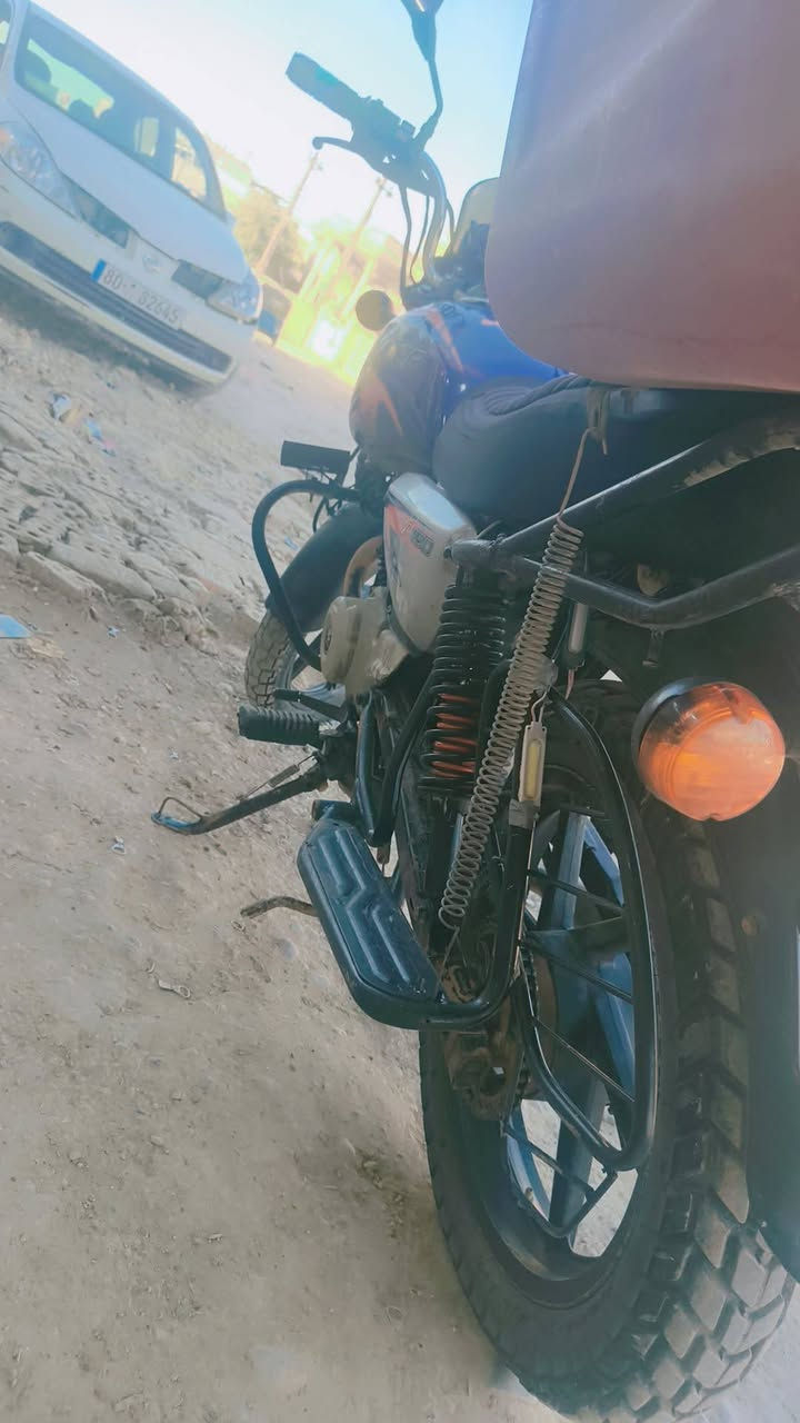 سلام عليكم درجه بوكسر موديل 2019 وراق كامله تكدر ترقم ثاني يوم درجه باسمي  درجه تاير اماي خلفي جديد بريكات امامي خليفي جديد لايتات زنون جديد لايتات خارجي جديد يدات جدد كهربايات شغاله كليتهن ماكو شي ما يشتغل بيه الله شاهد هذني غراض كلهن بارحه شديتهن بس درجه كايمه تبخير غليل سعر 950 و بيه  مجال مكان نهروان دخل خاص وبيك خير وتدلل رقم وتساب اتصال همات ‏‪***********‬‏
