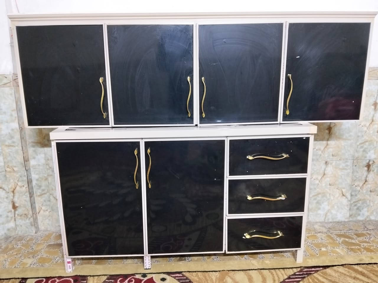 كاونتر 3 قطع مستخدم نضيف تفاصل لأمنيوم مو سوكي لا يوجد اضرر عنوان شعب اكو توصيل *********** بي وتساب
