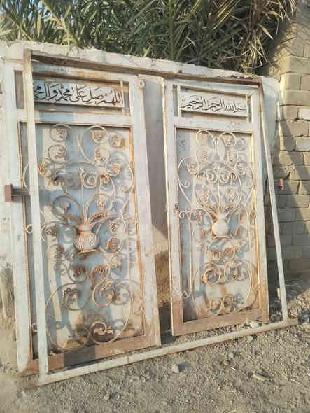 وجيت محل اسعر 135 باب ريسي اسعر 100 بيبان خشب سعر الواحد 25 عنوان شطره حي زهور قرب ملعب الحاوي ***********
