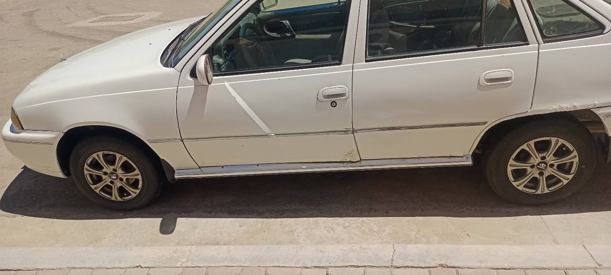السلام عليكم
دايو سلو  موديل 95  بأسمي رقم انكليزي محرك 1600 مفتوح  كير ومحرك وصدر ومشط كصه وتخم تاير جديد عنبار بريك جديد عنابير كلج جدد كهربائيات مابيه جطل بلاديه بدون صبغ فقط بيه خياس بالبيبان ودواير الجاملغات الخلفيه مكان السياره الفلوجه  السعر 27 وبيه مجال للشراي ***********
