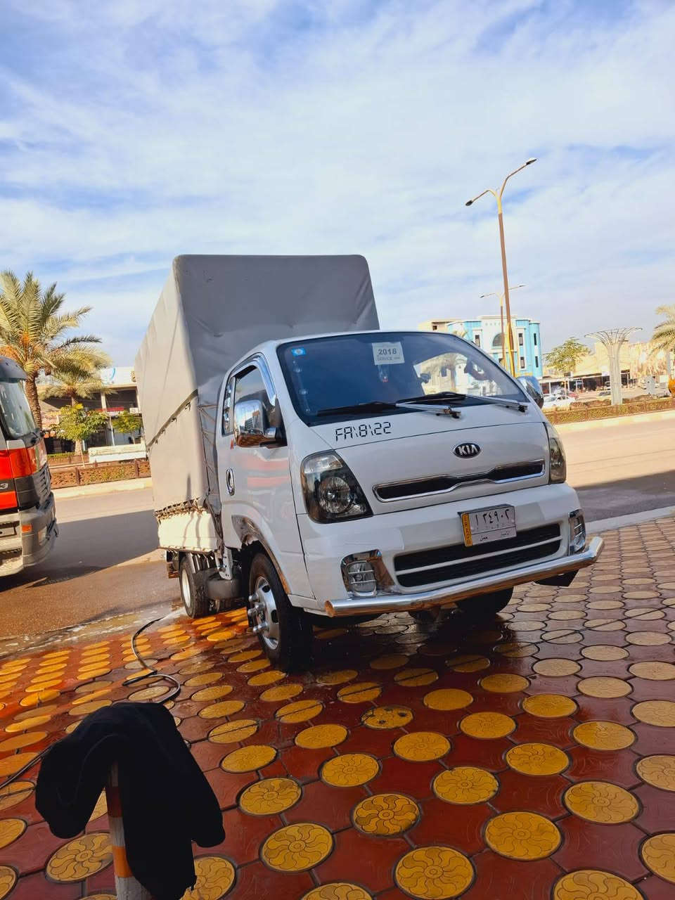 السلام عليكم كيه فحل موديل 2018محور سياره جديده صدر محرك جديد رقم الانبار انكليزي تبريد ثلج سعر 130بيهه مجال قليل الاستفسار ***********
