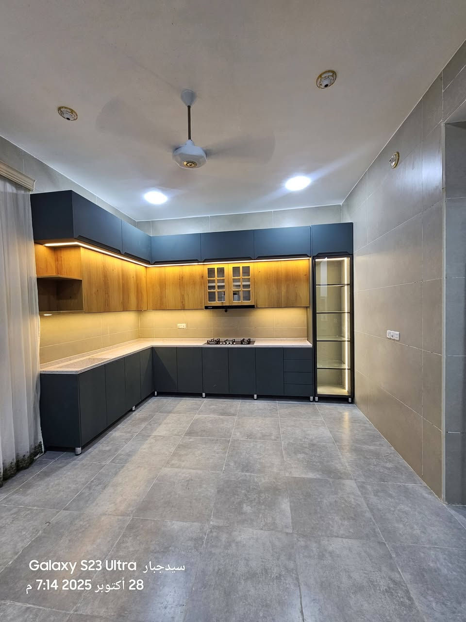 السلام عليكم 
من اعمالنا كاونتر الداخل المنيوم والخارج خشب الــ HDF عالي الجودة


**إذا كنت صاحب هذا الإعلان وتريد حذفه لأي سبب، رجاءا أرسل رسالة إلى الدعم الفني**