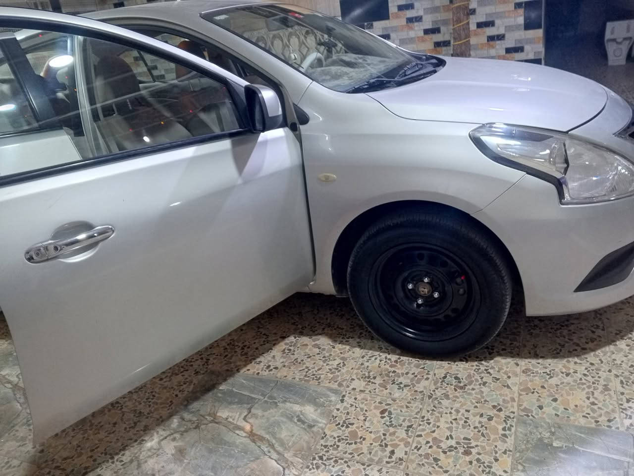 السلام عليكم ورحمة الله ....
نيسان سني هندي ،  اربيل موديل 2023 ، تبريد ثلج ،  مجددة السنوية 2030 خليجي سعر 110 ، وبيها مجال بسيط للشراي
العنوان : البصرة - قضاء شط العرب - الجزيرة الثالثة - باب الهوى 
رقم الهاتف : ***********
