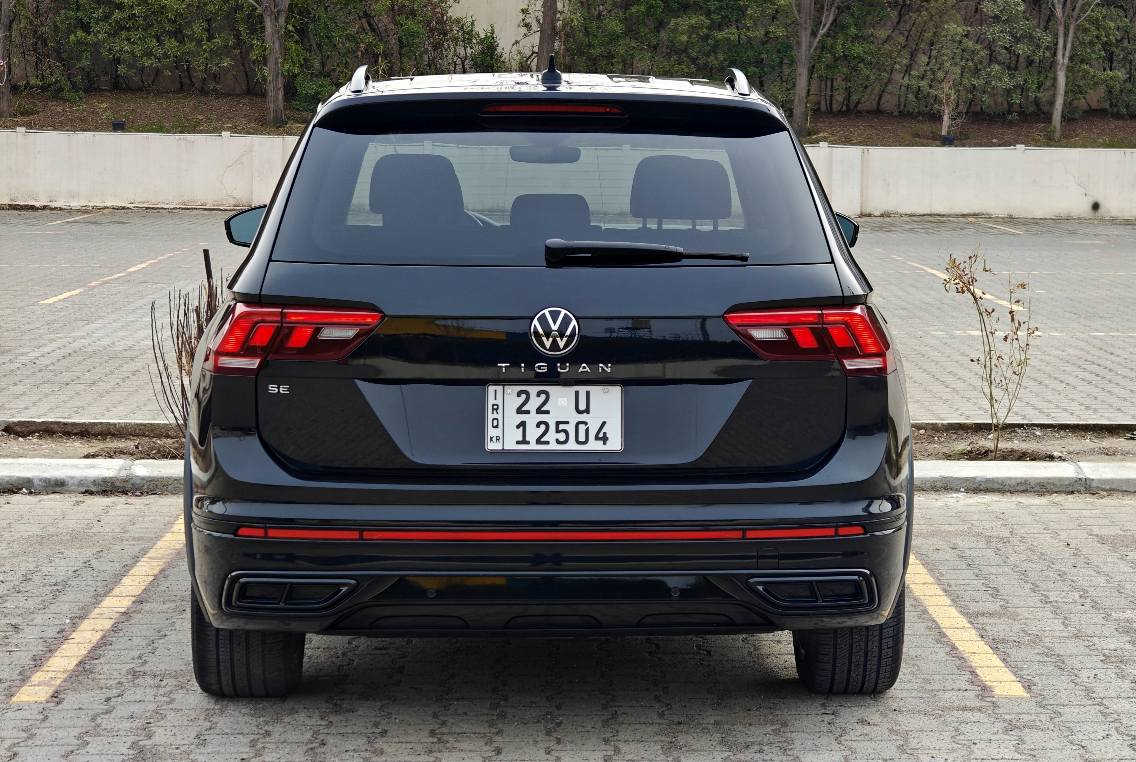 #Volkswagen_Tiguan_SE_R_Line
#BlackTop 2023
#محرك_20_توربو
#ماشيه 29.000 مايل
بانوراما
7 راكب
كشنات جلد وكهربائي وتدفئه
تبريد وتحكمات لمس
اناره داخليه 10 الوان متغيره 
حساسات اماميه وخلفيه
رادارات اماميه وخلفيه وجانبيه
تشغيل عن بعد
الضرر بسيط : باب خلفي جهة السكن 
 بدون كلها سليمه 
جديدة لوك حتى دعاميات بشرط كلشي على البلاد
رقم شاصي:
3VVCB7AX7PM015180
مرقم اربيل كامل شرط تحويل ثاني يوم 
السعر 22.500$ وبي مجال بسيط
العنوان اربيل 
***********
*********** أربيل, العراق

