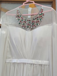 قفطان ملبوس مره وحد قياس 46 بس للبيع ق اخذته ب 95 اريده ب 35 وعندي توص...