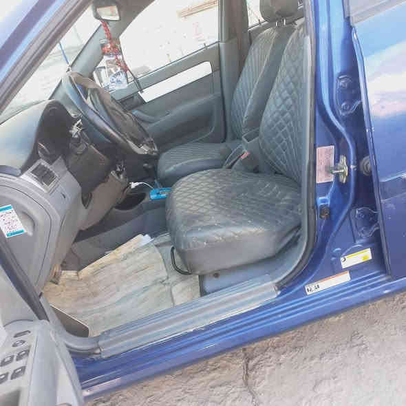 ابتر فورنزه.  ٢٠٠٧.  رقم بغداد  تحويل شوكت متريد   السعر  ٥٠ بيه مجال العنوان بغداد  جسر ديالى الجديد ***********
