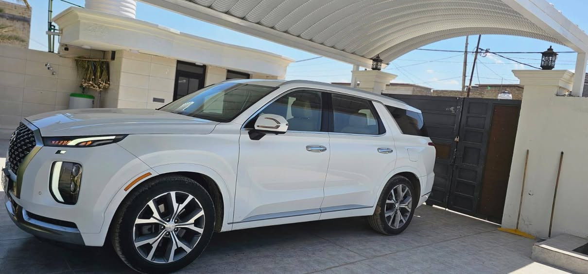 Hyundai palisade  2022 calligraphy
هونداي بلسايد كلگرافي رقم انكليزي  بغداد بأسمي سعر 283بيع مستعجل   ماكو هيج سعر كلكرافي
موديل: 2022
الحالة/ بنيد وربع جاملغ+جنطه صبغ اثر شخط  ضربتها حلوه وخفيفه
بدون دواخل 
العداد: 58 الاف ميل
المواصفات: كلگرافي  فول 1/1 
 شاشة عرض داتشو. المحرك   v6     
بصمة تشغيل + بصمة ابواب   
فتحة سقف عدد 2
سماعات هارمن كاردن عدد ١٦
 رادار امامي  + خلفي 
حساسات امامي + خلفي 
كامرات عدد 6  360 درجة 
كشنات امامي خزن ميموري 
كشنات كهربائي تدفئة وتبريد🥶
انارة داخليه (محيطيه) + انارع ابوب
بردات جانبية
تبريد مركزي امامي + خلفي منفصل التحكم
تحكم ستيرن + شفتات
مرايا هيتر + تعتيم 
صندوق كهربائي شفط + اربع وضعيات فتح صندوق
وضعيات قيادة  (٥)
ويل كب حجم  ٢٠ 
اوتو هولد + نقطة عمياء 
سايد بريك بصمة + مثبت سرعة
شحن وايرلس 
إشارات بالمرايا  + إشارات جانبيه
2اوتو بريك 
تحديد مسار
شاشة ديجتال كبيرة
تشغيل عن بعد .
دفع رباعي 
نظام مانع انزلاق 
 نظام نزول منحدرات كشنات Vip منفصل
مكاني كربلاء سياره مال بيت خير من لله تاخذها ماتصرف ربع عليها سبيرها منازل 
للاستفسار الاتصال
***********
***********
