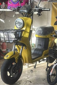 باسكل شحن للبيع R10  كهربائيات كلها شغاله  عوزها بس بطاريات  السعر (25...