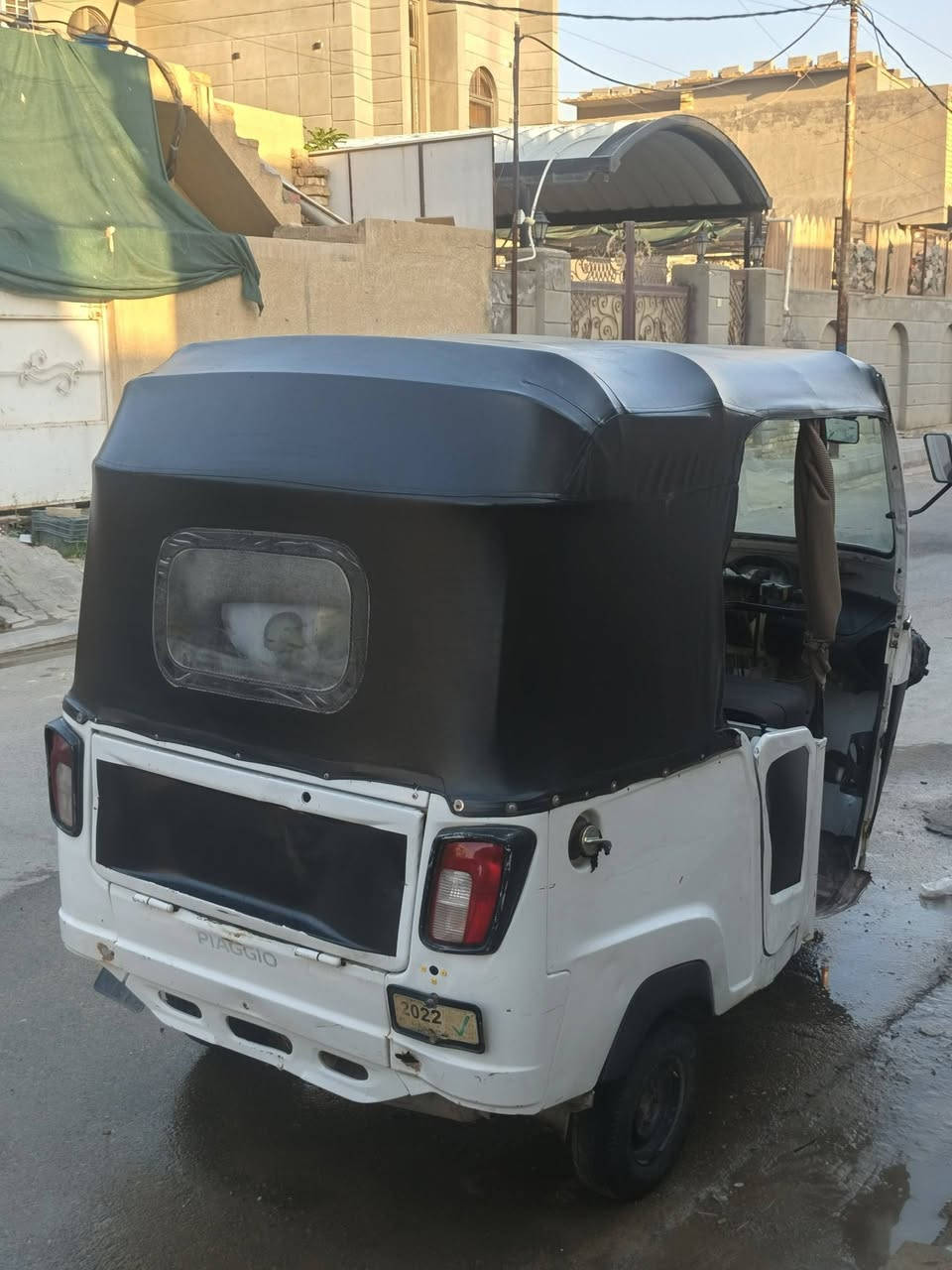 بياجو موديل 22 مرقمة رقم واسط
 محورة محرك 22 + ستيرن تي في اس 
مبدل بي فقط كلجات اصلي بالجديد مبدلات + تجفيت اصلي صار شهرين تقريبا ، والسلف جديد والباقي موضح بالفيديو ..
سعرهة 3 ملايين و 150 الف وبيهة مجال فقط للشراي ، ورجائا المايريد يشتري لا يكسر بيهة 
تطلع للشارع دينار متصرف عليهة ..
رقم ، *********** بي واتساب
