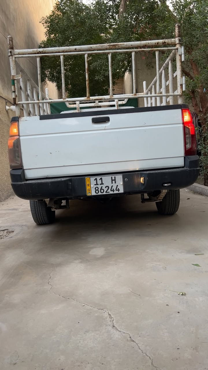 السلام عليكم 
بيكم اريدو 2016 مصفره السياره سنويه وهزه جديده بأسمي السياره. مكانها بغداد الامين الثانيه 
رقم ***********
