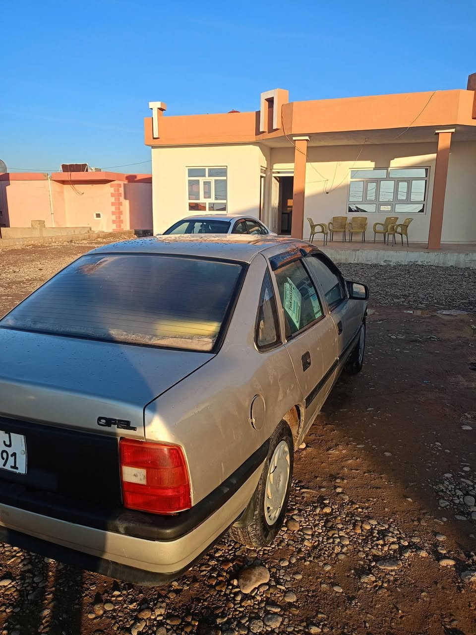 فكتره حجم 18 موديل 92 مصلح دواير ودسات مصبوغة جاليه محرك بي تنقيص وباقي التفاصيل   السعر 49 وبيها مجال شي بسيط رقم الهاتف ***********
