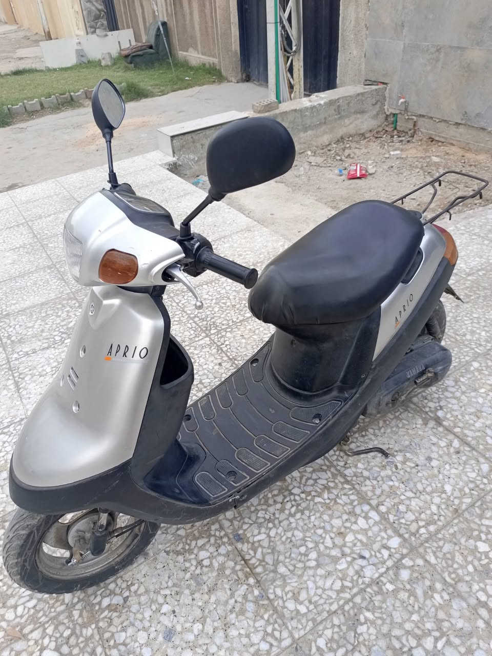 السلام عليكم دراجه بطه مكينه ناعمه كهربائيات شغاله نقص باتري فقط
مكان بغداد 
***********
