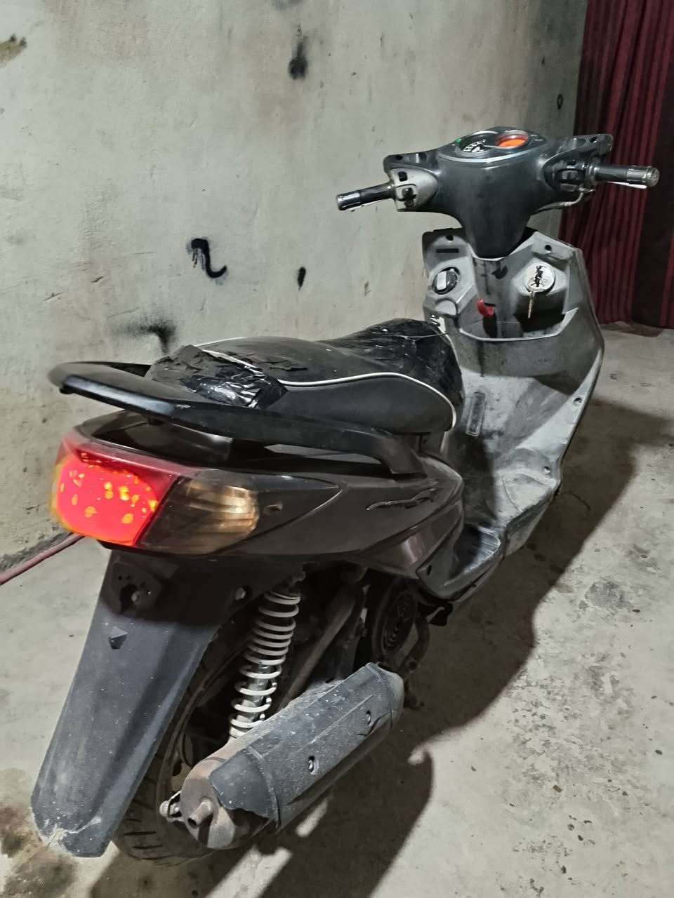 للبيع دراجه سكنس للبيع ياباني قباق نفخ دراجه كلها شغاله سعر بلاش 550الف 🔥🚩مكان  مسيب هاذه رقمي للتواصل ***********
