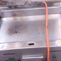 اخوان كرل بركر للبيع راسلني خاص او اتصل ع رقم 07727158449