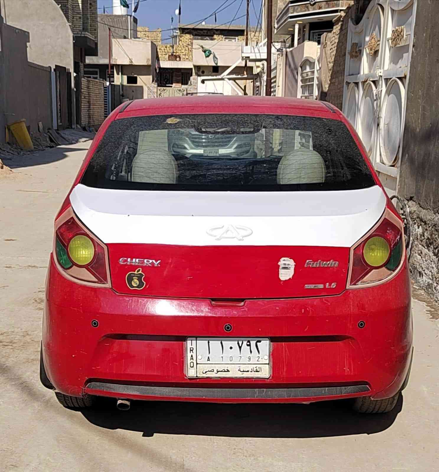 للبيع
شيري فلاوين مديل ٢٠١٣
تبريد ثلج 
مكينه زينه حداديه نص عمر 
ضربه مابيها مكفوله 
رقم قادسيه ستوها سقطت السنوية 
السعر ٢٨ مع المجال 
للاستفسار 
***********

