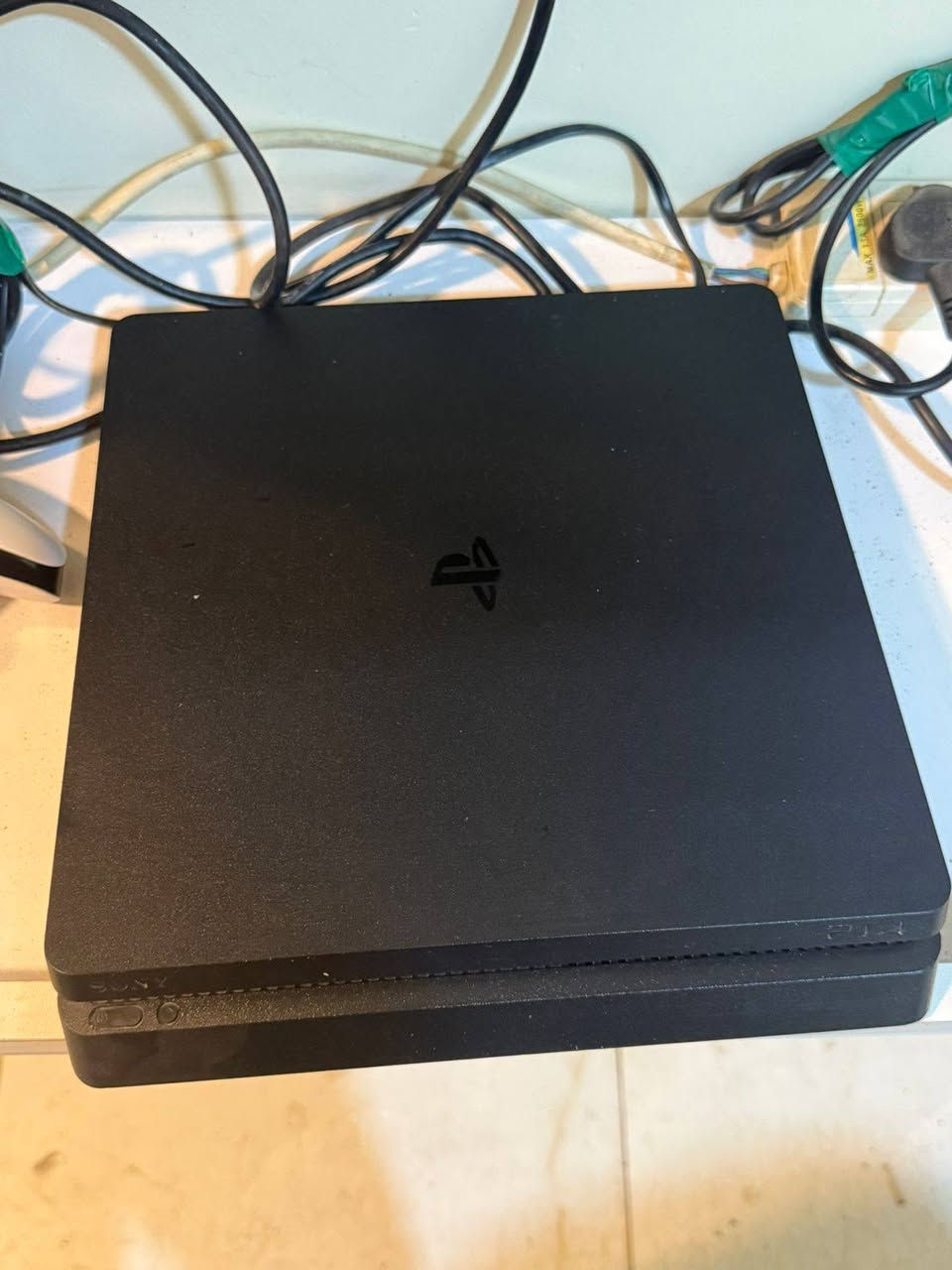 بلي 4 سلم / عدد 3 للبيع نضيف كلش
***********
