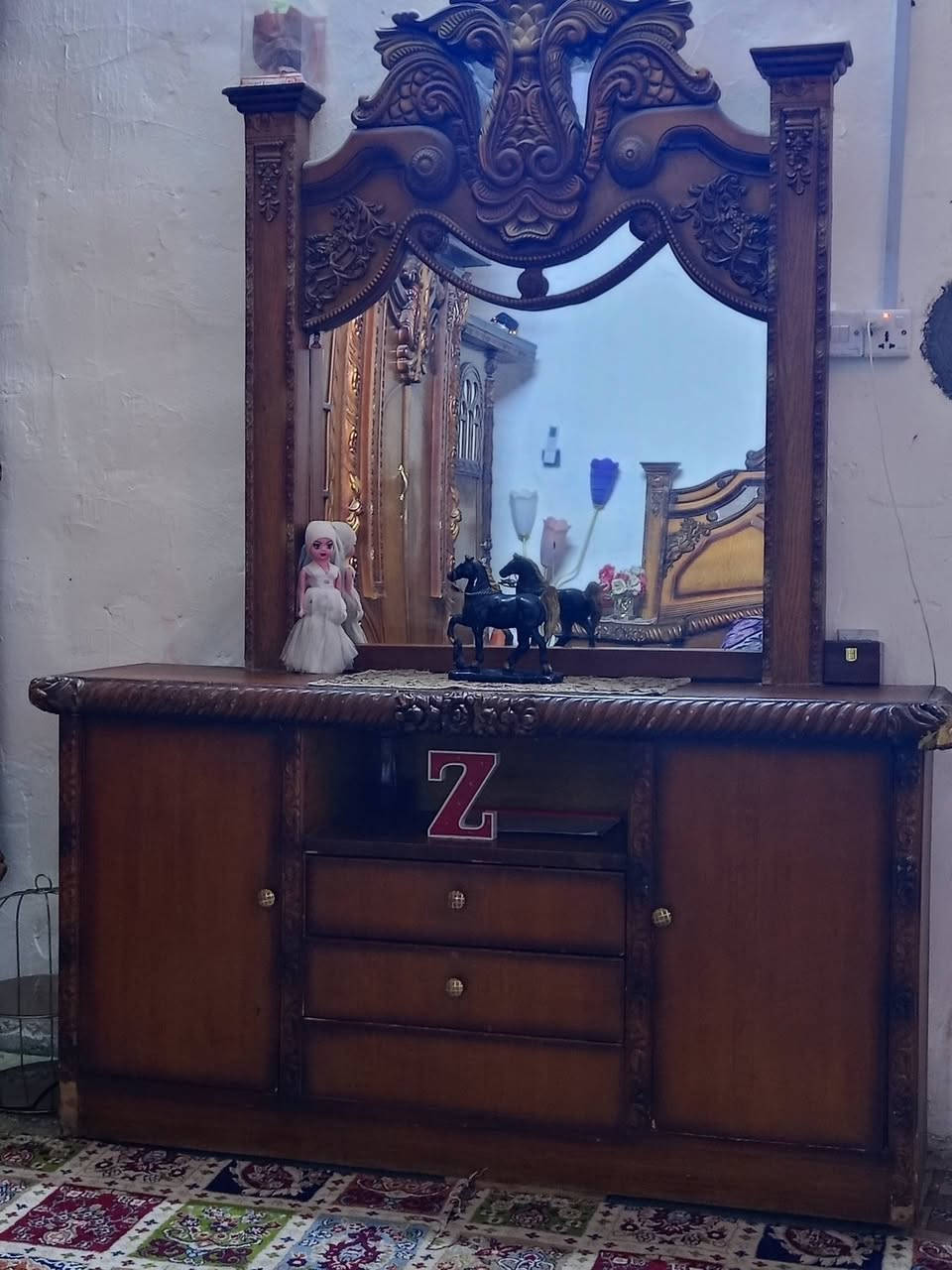 السلام عليكم اغراض بيت للبيع كلمن و سعره ***********
