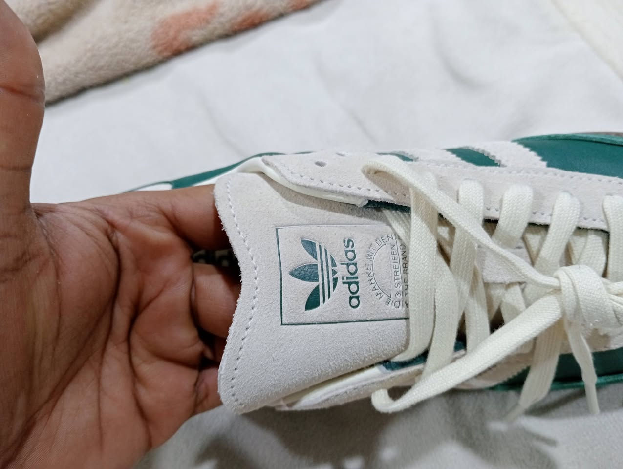 اديداس بالباركود قياس 42
السعر 35 الف


**إذا كنت صاحب هذا الإعلان وتريد حذفه لأي سبب، رجاءا أرسل رسالة إلى الدعم الفني**