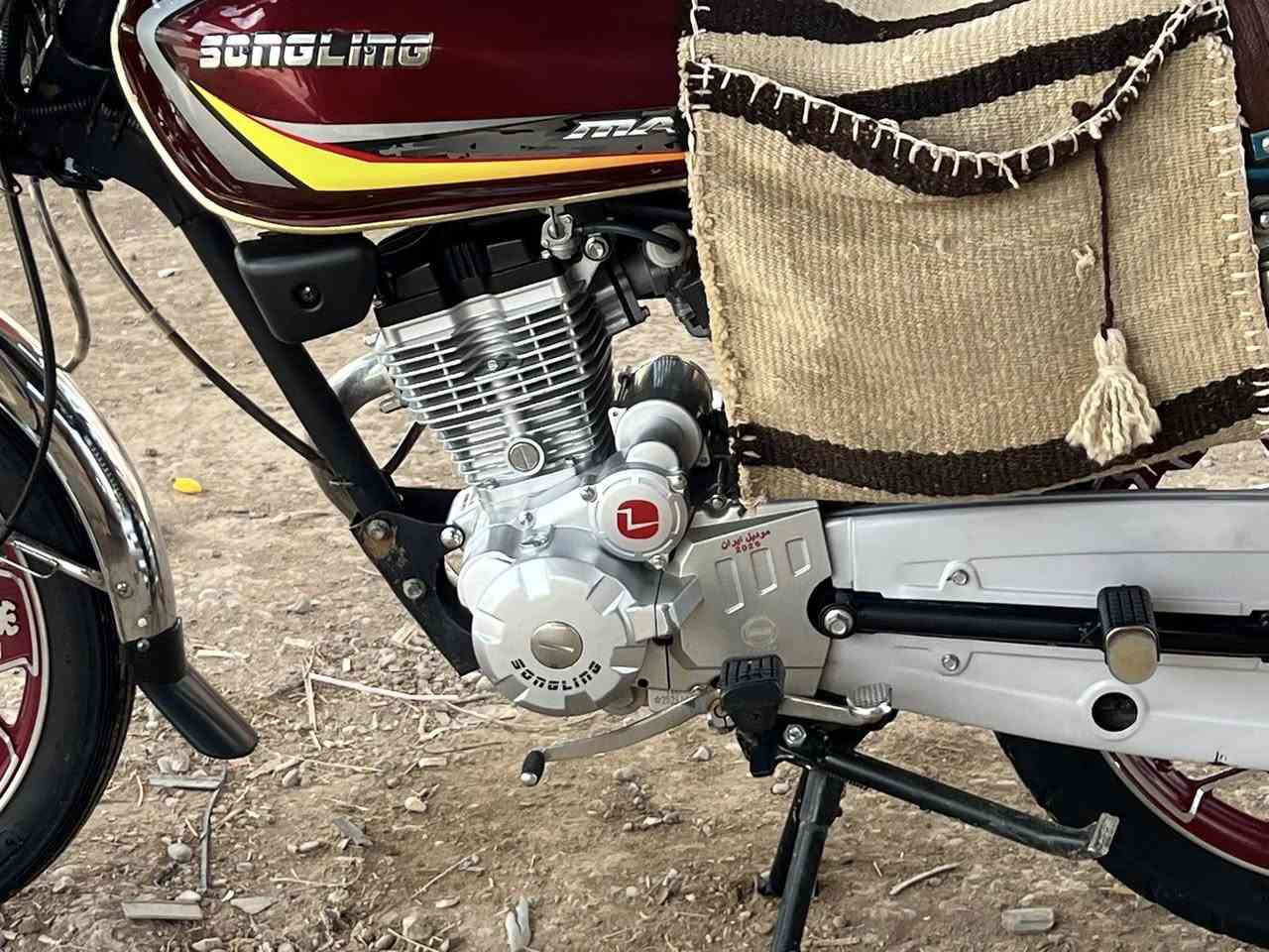 ‏￼ سلام عليكم سيفان للبيع موديل 25 دراجة جديدة أحلى من الباسورد أي نقص ما بها حرك 200 كهربائيات كلها شغالة دراجة خير من الله معدل السعر ￼ خاص أوراق كاملة مكاني ￼ديالى بعقوبة ￼بهرز استفسار الرقم ***********￼￼
