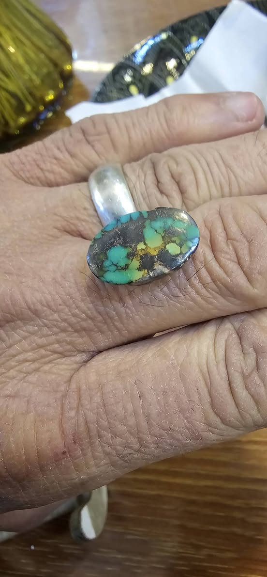 الي يعجبه يتصل او يراسل وات
***********
