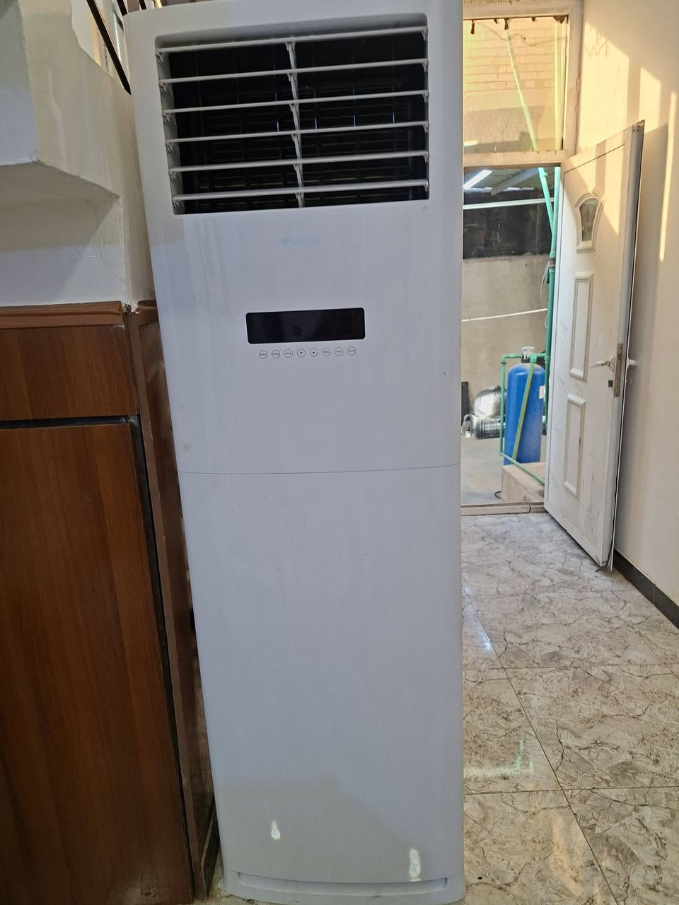 صيانه غسل ونقل سبلت كري 3 طن 
جزء من عملي  مستعدون تنصيب كافه اجهزة التبريد وصيانه
***********
***********
