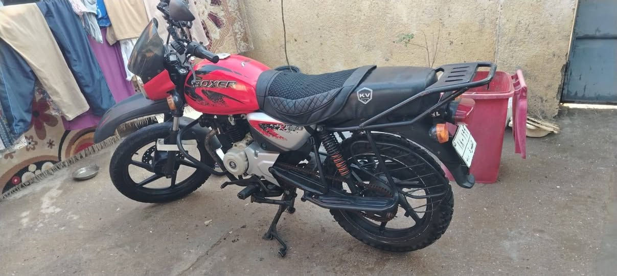 بوكسر 2019
طالعة ب 21 الدرجة مجفتة ما صارلهه فترة قبق زنجيل موجود ما مستخدم كهربائيات شغالة بس الأشاير شغلتهن بسيطة الدراجة رقم وسنوية باسمي سنوية 28 تنتهي تحويل مباشر رقم عربي لان ما سحبت الوحات ضلن بالمرور من حولتهه الشراي يجي ع الرقم *********** السعر 1600
