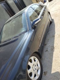 مرسيدس ٣٢٠ • كروك • ڤي٦