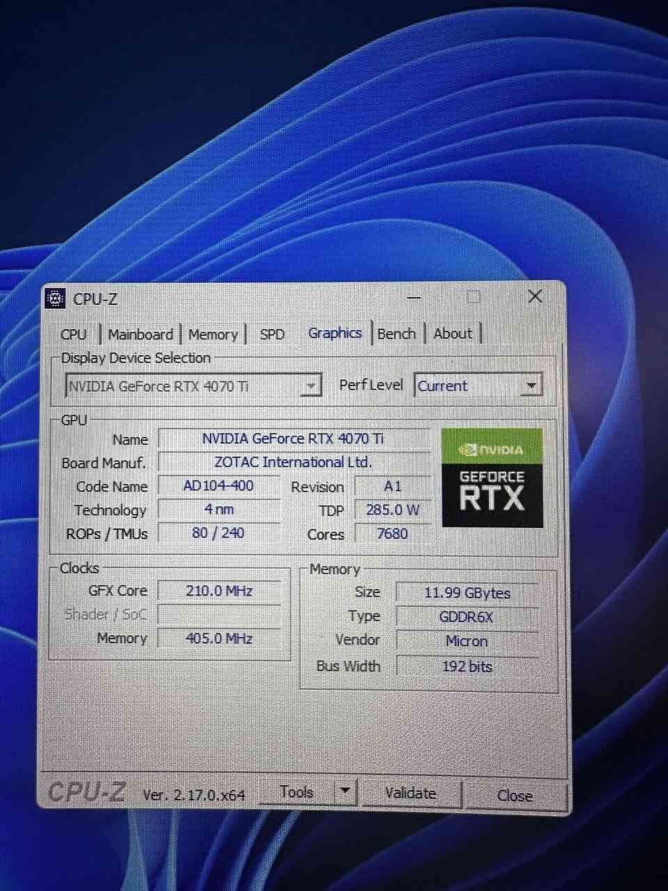 سلام عليكم
Pc للبيع
قيم بما يرضي الله كلش نظيف 
مواصفاته :
وحده المعالجة المركزية 
( 12 th Gen Intel (R) Core (Tm) i7 - 12700KF )
RAM عدد 4 (32) غيغابايت
Lexar SsD NM620 (1TB)
NVIDIA GeForce RTX 4070 Ti ( ZOTAC GAMING) 12g
Poard : TUF GMAING B760-PLUS WiFi D4
Power : Supply 850w gold 
Bios 👇
brand ( American Megatrends Ins )


**إذا كنت صاحب هذا الإعلان وتريد حذفه لأي سبب، رجاءا أرسل رسالة إلى الدعم الفني**