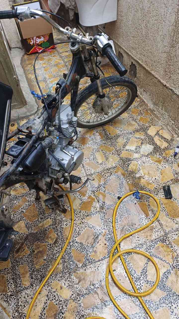 شاصي بدون ومحرك يشتغل ابيع كومه حديد ***********وتساب 250
