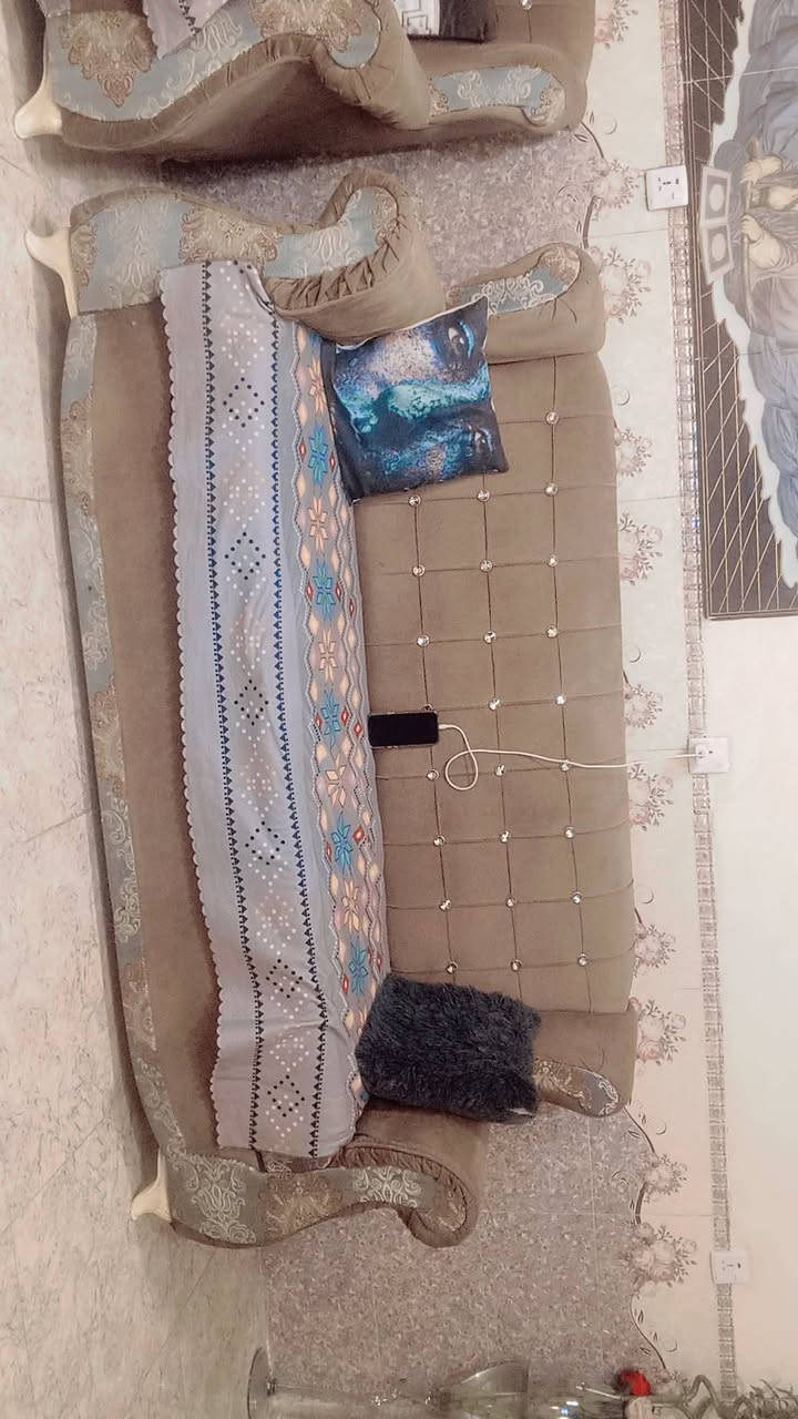 مساء الخير رمضان كريم اغراض للبيع تخم خمس قطع عشر مقاعد نظيف تجي شوف بعينك يلا تاخذ سعره (350)بي مجال
ثلاجه تجميد فول على الفحص سعره (100الف)
اي استفسار تفضل خاص
عنوان بغداد زعفرانيه دور شرطه


**إذا كنت صاحب هذا الإعلان وتريد حذفه لأي سبب، رجاءا أرسل رسالة إلى الدعم الفني**