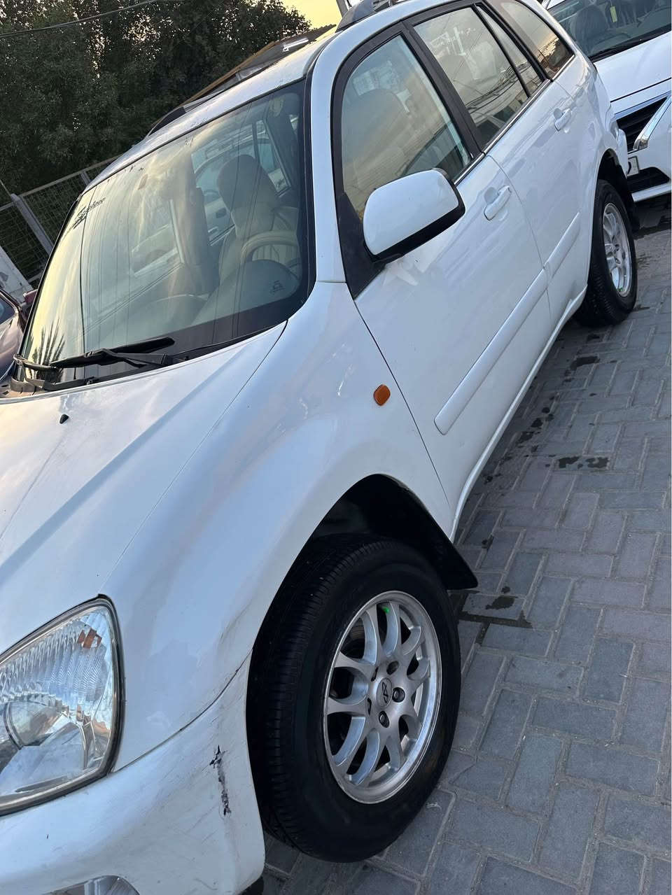 السلام عليكم تيكو 2012 رقم بغداد تحويل ثاني يوم سياره جاهزه كير محرك اطارات تبريد تدفئه كله تمام محرك 2000 وكير ميكانيك سياره بدون صبغ او ضربه ماشيه 143 الف تقريبا مكان السياره الكرخ الثانيه مقابل مدينه الالعاب السيديه السعر 58$ وهذا رقمي *********** بغداد, العراق
