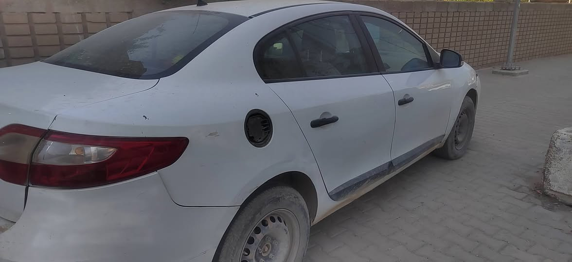 رينو فلونس 2012 ابيض
قبغ اصفر المرغوب
كير ومحرك نضيفات جدا كشرها متوسط
حادثها بيبان خلفيه  بيها الواتر بم بي مشكله باب السايق عاوزها يده ضفيرتها جديده صدر امامي خلفي عمره 75٪ سياره على ايدي مامتعوبه  بس الكشر شويه يرادله ترتيب  سياره الك بيها تراي دواخلها نضيفه جداً دوشمه قديفه  منقص غاز  رقم بغداد انكليزي هزه جديده  مكانها الكاظميه جيب فيتر وتعال افحص واخذ  مشروع وطني ثاني يوم احولك سنويه جديده اليريد صور الهزه هم ادزهن اله ماعليها غرامات اهل ال45 مابيع والله والي يواعد ويضل يجيب جماعه واحجز ماحجز ماحب هل شيء تجي تشوف تفحص وتاخذ 
السعر 51 وبيها مجال
***********
