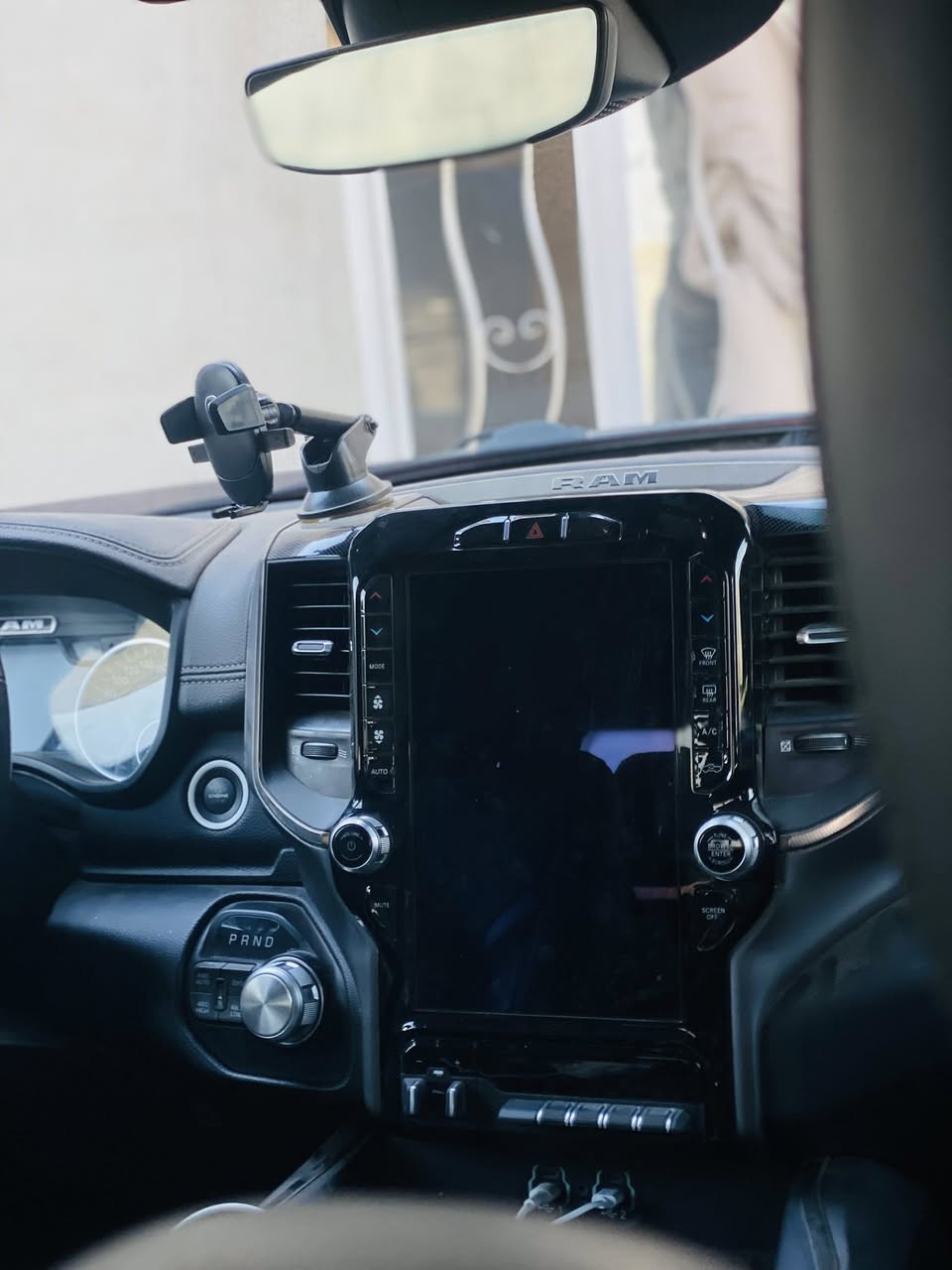 السلام عليكم رام سبورت مديل 22. ماشيه 50 الف حادث ربع جاملغ خلفي سعر 375 الاستفسار اكثرانتصل عل هاتف ***********
