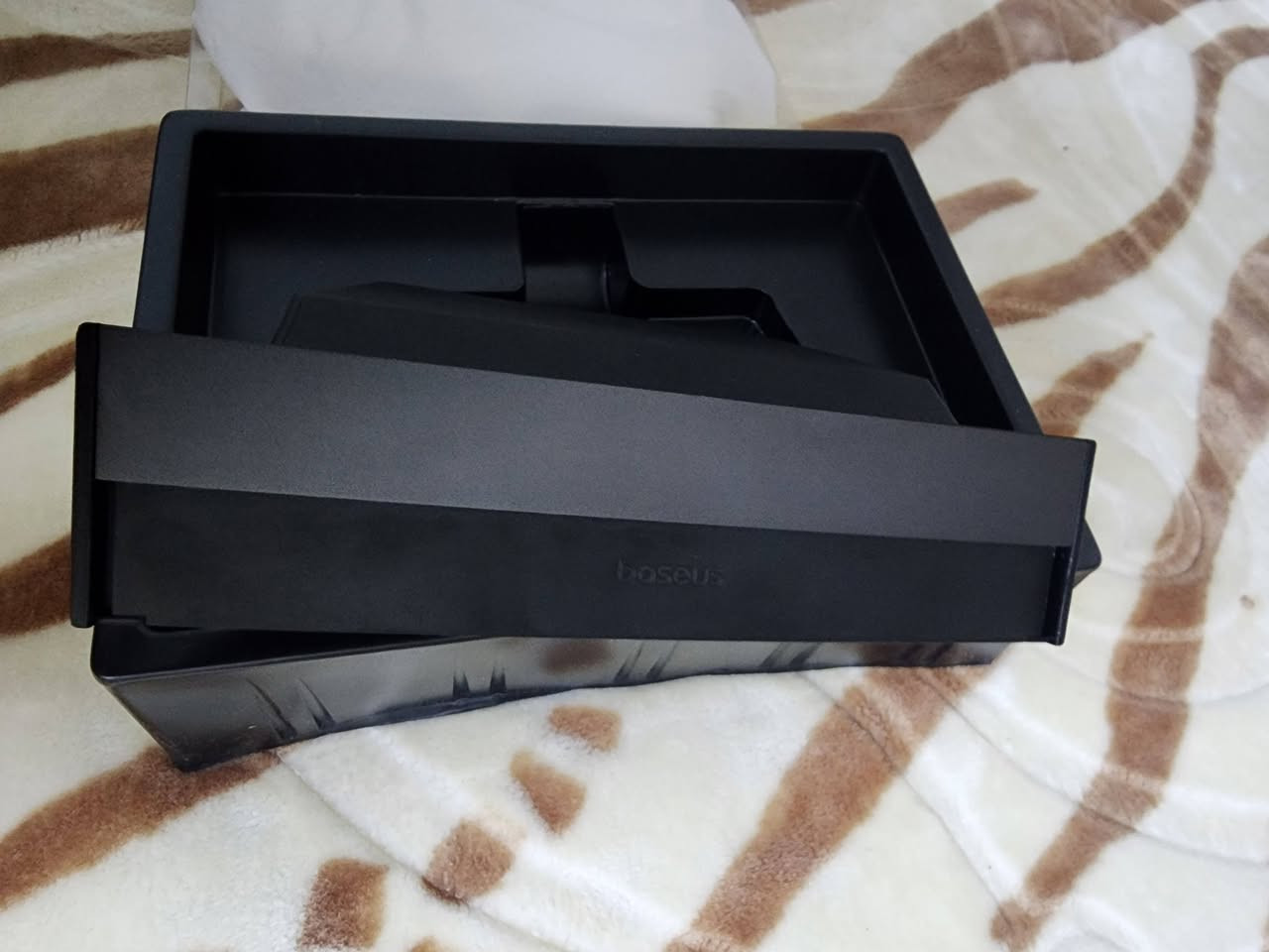 شاحنة تيسلا عدة منافذ شحن سريع ٤٥واط
جديد غير مستعمل مكان الزعفرانية


**إذا كنت صاحب هذا الإعلان وتريد حذفه لأي سبب، رجاءا أرسل رسالة إلى الدعم الفني**