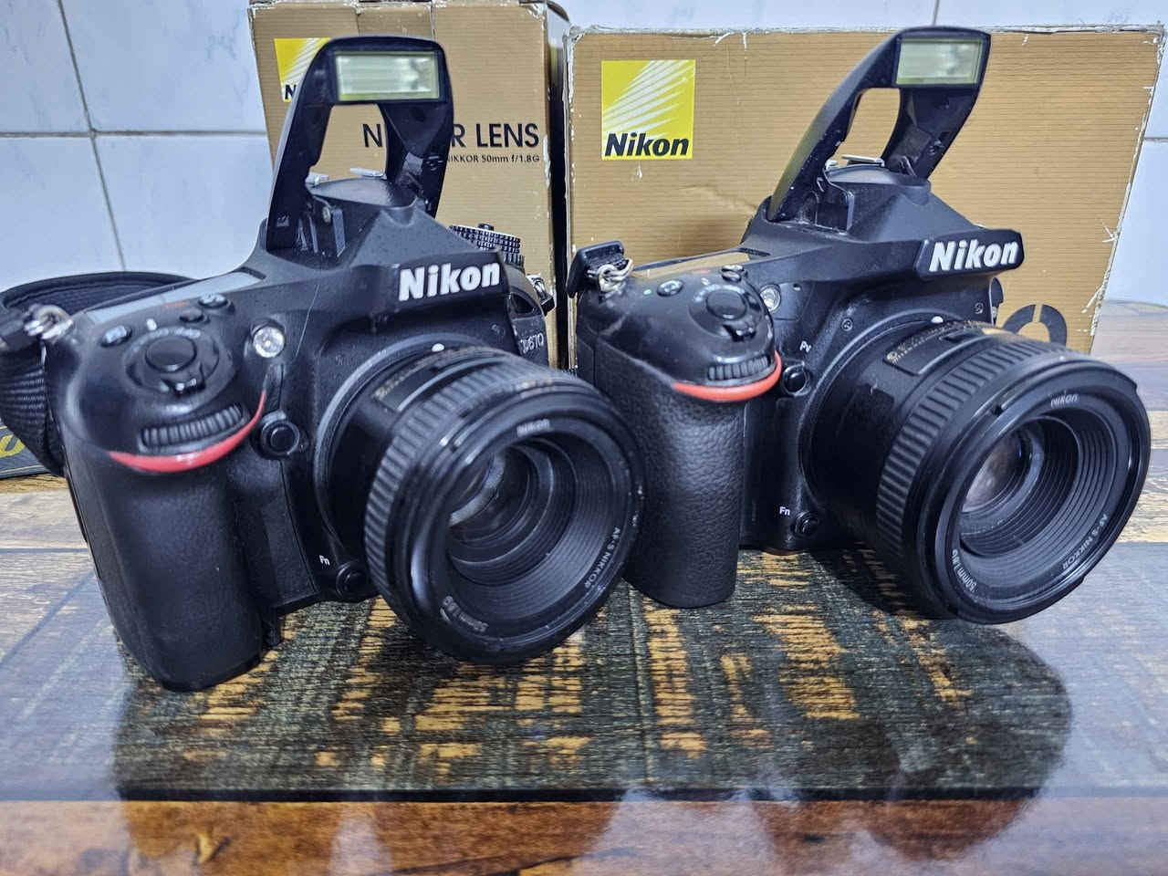 1 / نيكون D750 فول فريم مع عدسة 50m 1.8G مع جنطة ظهر مقسمة و شاحنة و بطارية و رام مواصفات معروفة شاشة قلاب WIFI فقط جلدة واكعة السعر 750 الف 

2 / نيكون D610 فول فريم نظيفة مع عدسة 50m 1.8G مع شاحنة و بطارية و رام و كوارتين العدسة و الكامرة و وصل الشراء السعر 625 ألف 

مكاني بغداد قرب جسر الطالبية الجديد رقمي *********** بغداد, العراق
