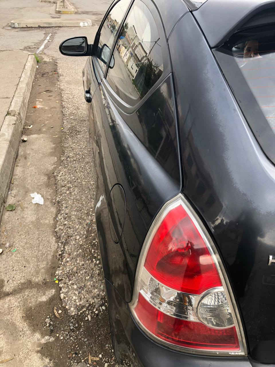 السلام عليكم
هونداي اكسنت وارد امريكي
 تك باب كير توماتيك ومحرك بشرط تبريد تدفئه  شغالات سياره جاهزه بدون صبغ  بس بيها جراد  
مديل 2009
رقم بغداد باسمي شرط التحويل
محرك 1.6اصلي 
العنوان المنصور شارع 14رمضان
السعر 70 ومجال للطيبين  
‭0789 244 8535‬
