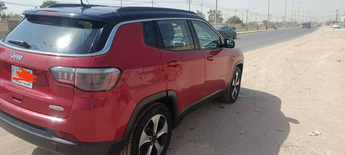 جيب كومباس ٢٠١٨ حادث بسيط بدون تبديل فقط البنيد مصبوغ السياره ليبل واحد وبالعراق بيه بارد شبر بالباب خلف الصدر سياره جاهزه وسعره مناسب الشراي يتصل ويتدلل *********** ديوانية, القادسية
