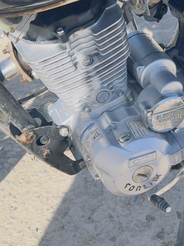 ‏سلام عليكم دراجة للبيع سيان موديل 23 دراجة أوراق فصولي في محافظة ميسان كحلة***********
