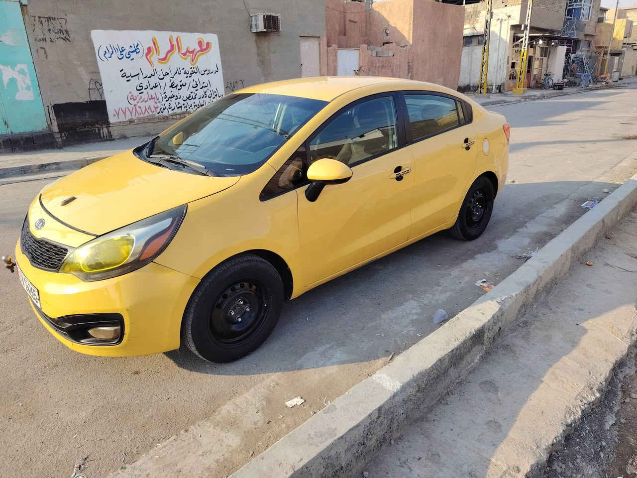 السلام عليكم كيا ريو 2014الجاملغ اليمن فقط الباقي مكفول السعر 82 
الهاتف ***********
