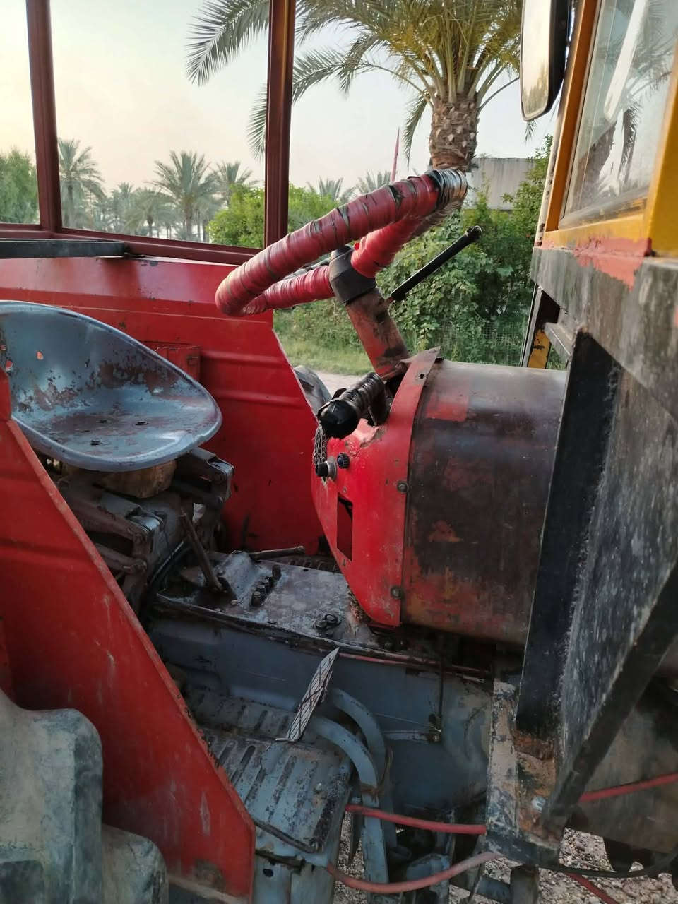 السلام عليكم
للبيع وراها عربانه الفلوجه كير مكينه هودرليك شرط تخم تاير كهربائيات شغاله بريك دهن تشغيل سلف 
عنوان 
بغداد ابي غريب 
***********
*********** واتساب
