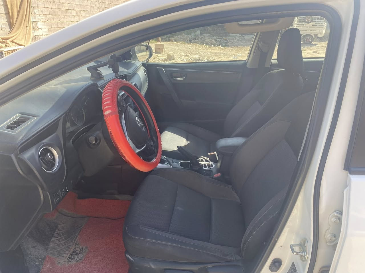 السلام عليكم
كورلا للبيع 2017 
رقم ديالى سياره بسمي 
تحويل ثاني يوم سنويه 2029
سونار موجود بصور 
بنيد السياره فقط تعيار لا مبدل ولا بي حادث 
بجم كبس مابي أي حادث 
حادث السياره خلفي كير مكينه خير من الله
مكان بعقوبة التحرير اتصل ع رقم وادلل 
***********
