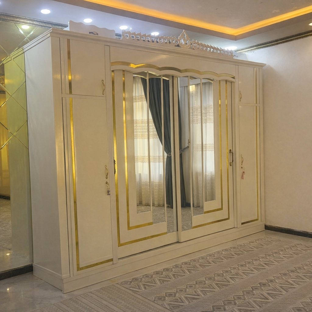 إذا تدور على غرفة نظيفة، راقية، وتصميمها ملكي يلفت النظر من أول ما تدخل ✨
هاي الغرفة اختيارك الصح 👌

لون أبيض ذهبي فخم 🤍💛
إنارة LED بالمرايات تعطي جو راقي بالليل
نظيفة جدًا واستخدام خفيف

الغرفة اللي يشوفها عالطبيعة يعرف قيمتها
وما تتكرر بهالسعر 🔥

السعر
للجادين 2,500,000 فقط

الموقع: الحلة

اللي ناوي يشتري فعلاً يدز خاص، لأن هيج غرفة ما تبقى هواي 👌


**إذا كنت صاحب هذا الإعلان وتريد حذفه لأي سبب، رجاءا أرسل رسالة إلى الدعم الفني**