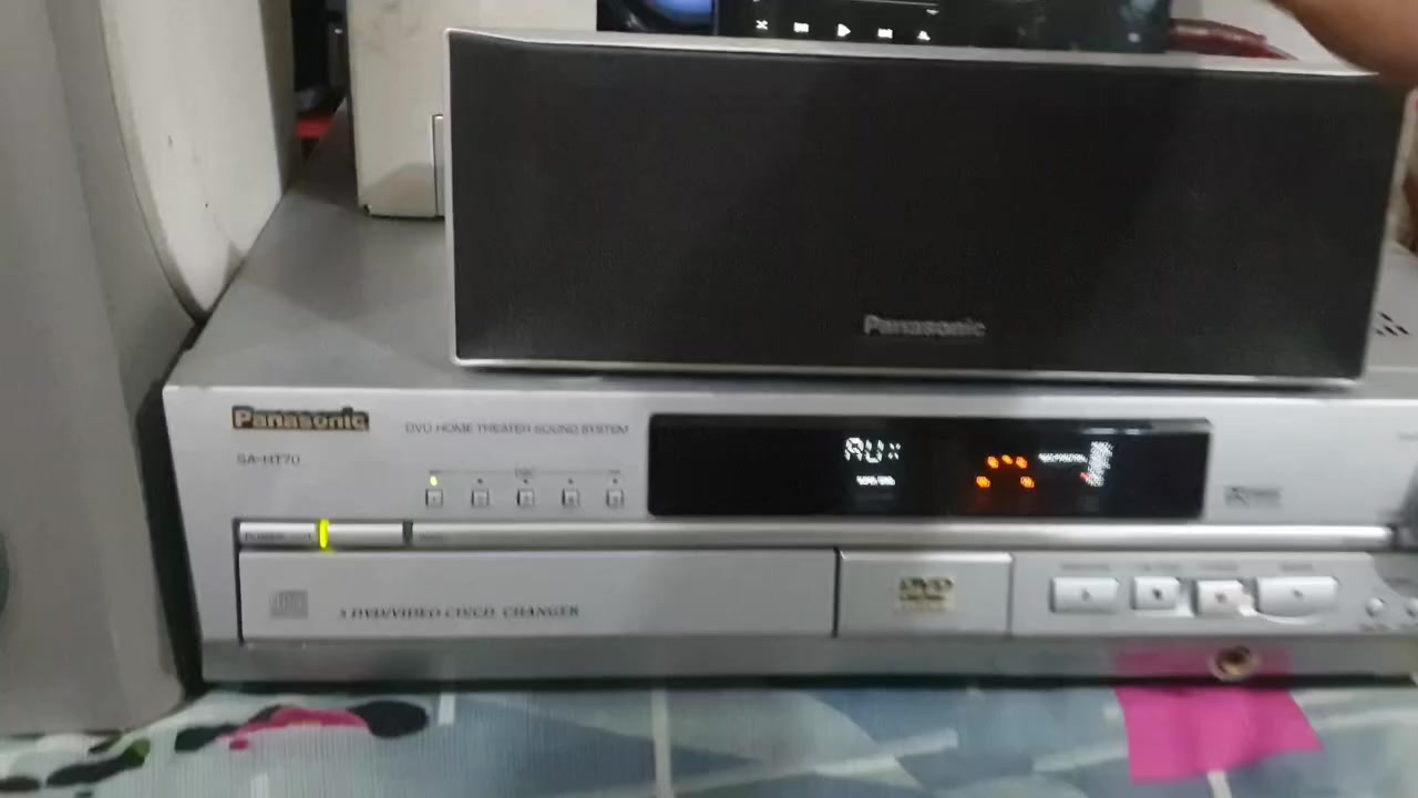 سستم بانسونك ١١٠ فولت مع محولة مسرحي عارض بالشاشة دي في دي  خمسة اقراص   وراديو واواكس  شغال بالكامل  مع ريمونت  موضح بالفديو والصور  السعر  ٩٥ الف الحلة مهندسين  الاتصال على الخاص او موبايل  ***********  يوجد توصيل
