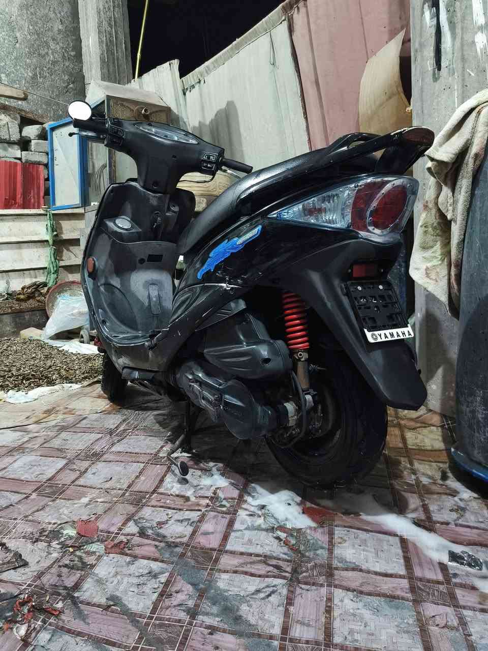 سلام عليكم شباب هاي الدراجه البيع دراجه حلوه ونضيفه ما مفتوحه الشراي يجي خاص وهاذ رقمي ***********
