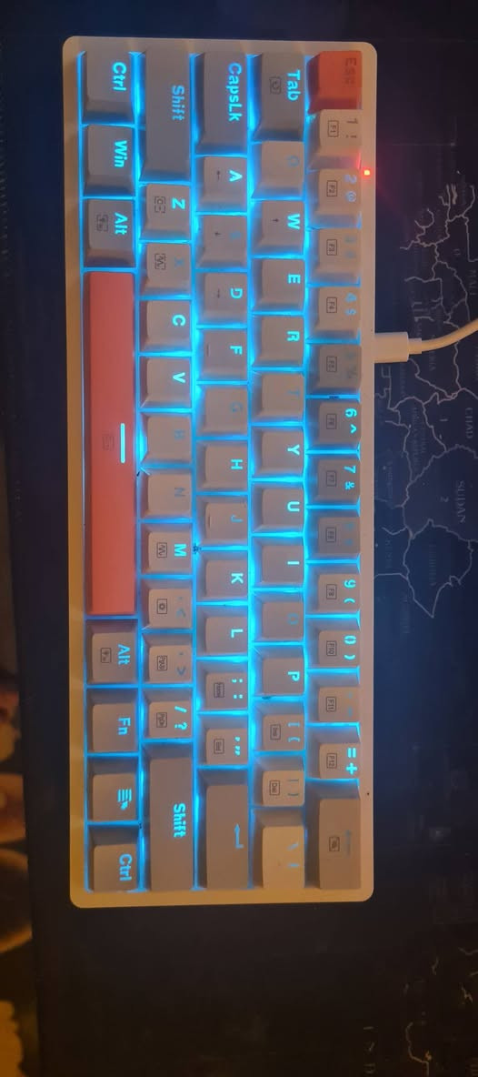 سلام عليكم بي سي لبيع جدا نظيف سعر 850 مع كيبور هدية تواصل خاص مكاني كربلاء ❤️


**إذا كنت صاحب هذا الإعلان وتريد حذفه لأي سبب، رجاءا أرسل رسالة إلى الدعم الفني**