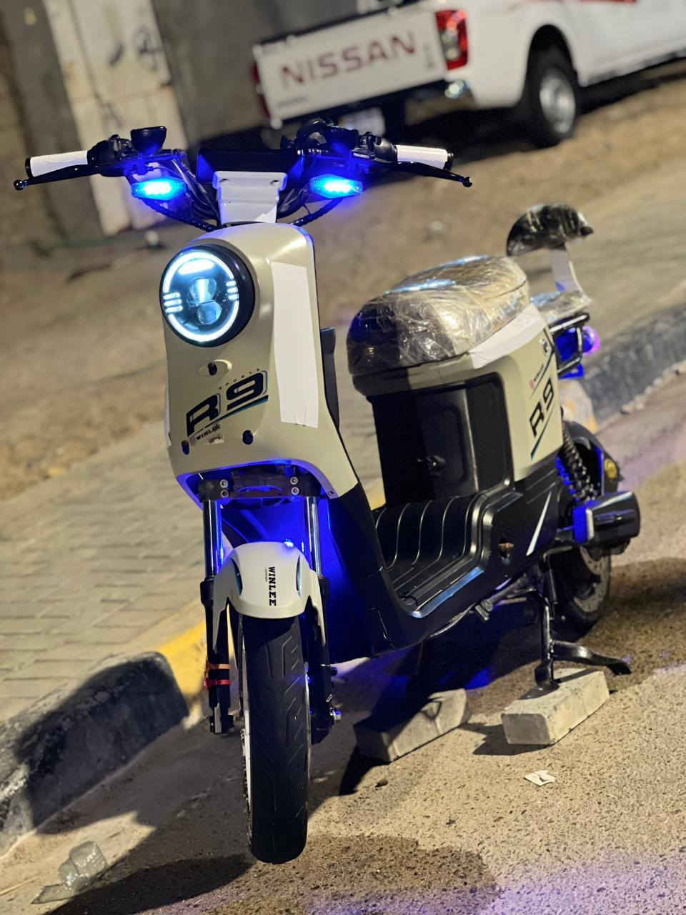 متاح دراجه شحن R9 موديل 2024
بطاريات 22امبير جدد ستوني شادهن دراجه نضيفه وحلوه السعر 350الف المكان البصره القبله قرب سوق الكبير الجديد ***********بي واتساب
