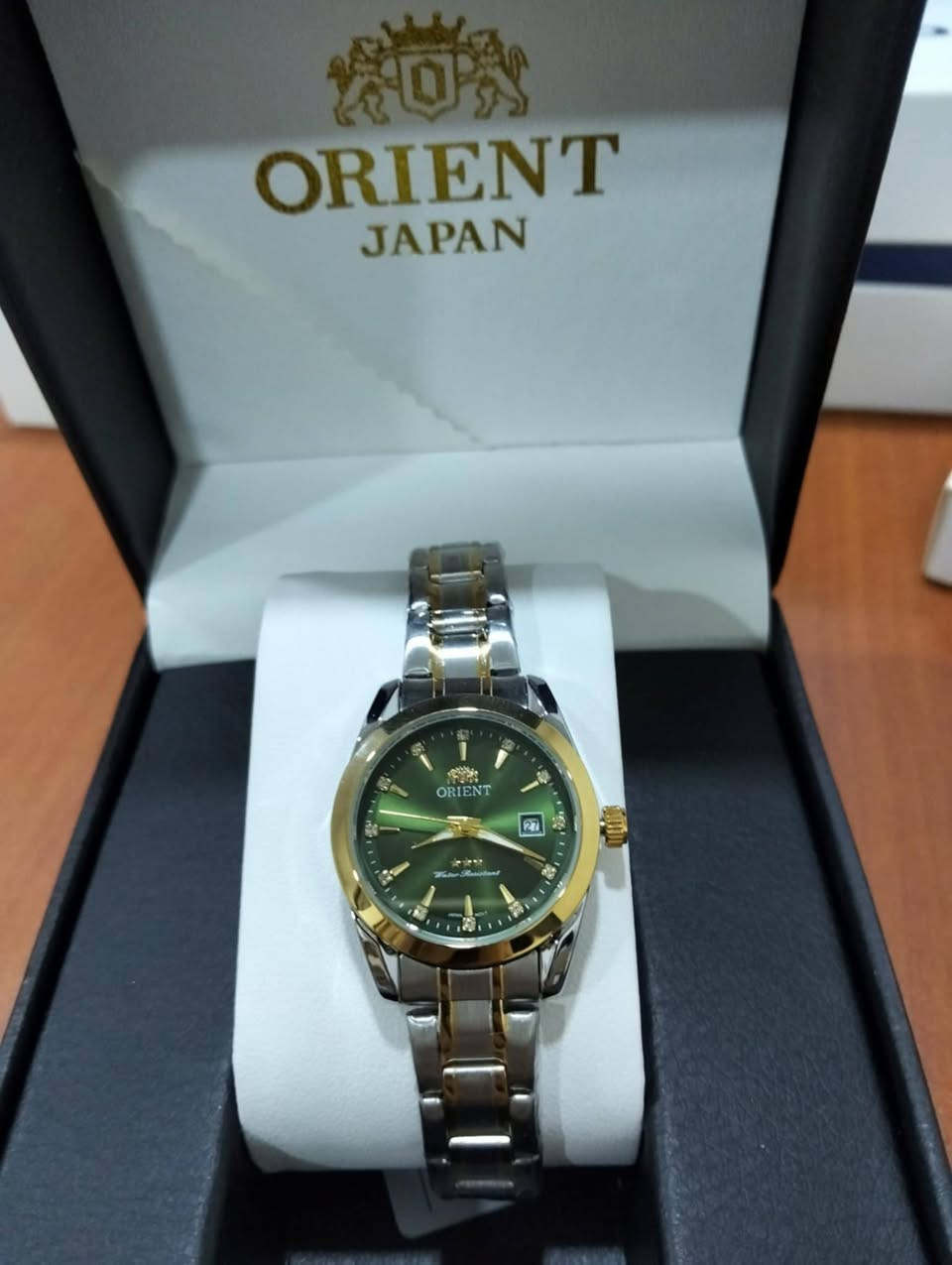 ساعة نسائية ماركة اورينت سير استانلس ستيل تو كلر ابهذا الجمال جايكم عيد الحب هدية حلوة وفخمة تجي هي والعلبة والعلاكة مالتها


**إذا كنت صاحب هذا الإعلان وتريد حذفه لأي سبب، رجاءا أرسل رسالة إلى الدعم الفني**