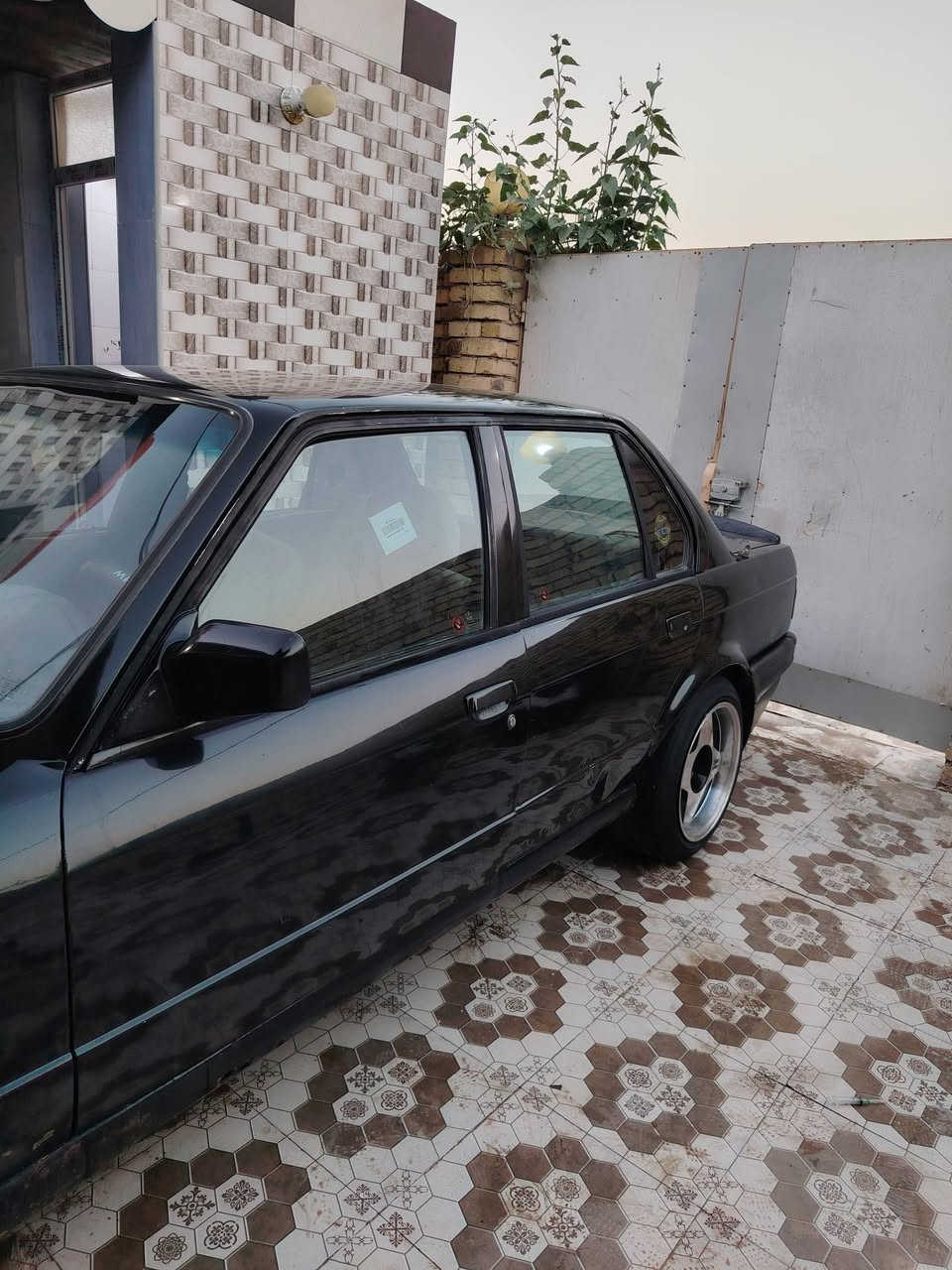 اسلام عليكم سياره BMW زعره 320 موديل 1989 سياره مال جناي متعوب عليه كلش مكينه كير اتو حاويه بجيس  ونجي حديث كربلائي ناصي (6) بستم شلعه وشرط معدلك 180 تحويره مضبوطه  100/100 ويل رياضي YZG  تخم تاير جديد دوشمه وفراش جديد باتري جديد بك لايت الحديث لاصلي كهربائيات كله شغاله مصبوغه جماليه جاهزه لاخر حبايه وبعافيه عله الياخذه رقم بغداد دولي بسمي تحويل ثاني يوم السعر:31 بيه مجال بصيط مكاني بابل الحمزه الغربي لاستفسار *********** بي وتساب وتدللون
